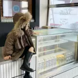 Hhkids Girls Big Mao Wool воротник и бархатный карман в середине длины преодолевают хлопковую куртку зима GWT204