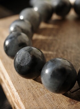 【谢钰儿】新疆和田玉籽料青花籽料手串14mm