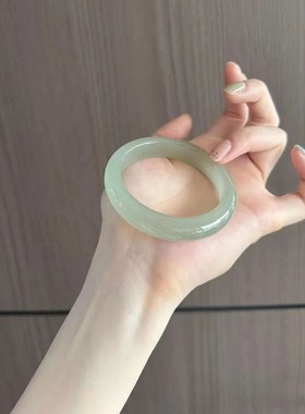 新疆东陵老料晴水色玉镯时尚精品