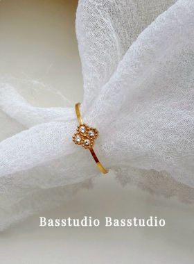 Basstudio小众设计金色四叶草戒指女轻奢高级感不掉色钛钢食指戒