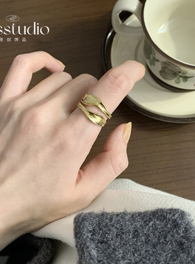 Basstudio不掉色马蹄莲镂空卷叶食指戒钛钢时尚个性冷淡风情侣戒