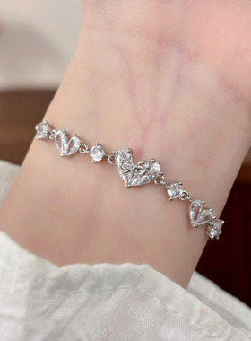 时尚精致百搭高级感镶锆爱心抽拉式手链气质简约个性设计感手饰女