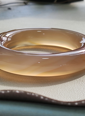 玛瑙印象 光影熠熠 纯天然巴西老料胖圆条玛瑙手镯 冰透莹润55