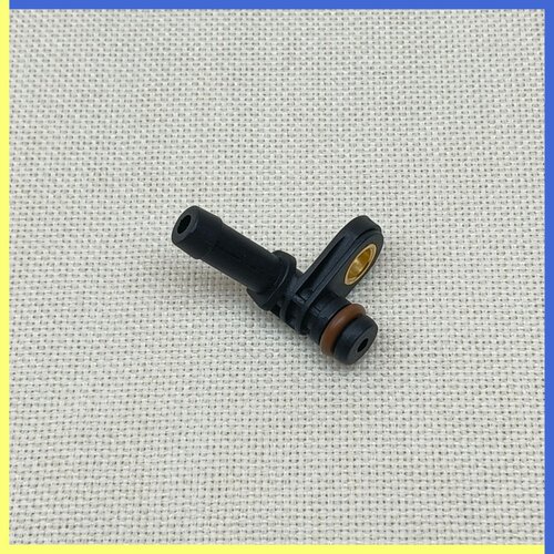 适用奔驰M278W221W222W166W292缸盖回水管S500GLS/GLE63缸体接头 - 图3