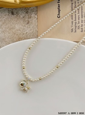 2026新款本命年带钻小马吊坠珍珠项链轻奢高级精致时尚百搭锁骨链