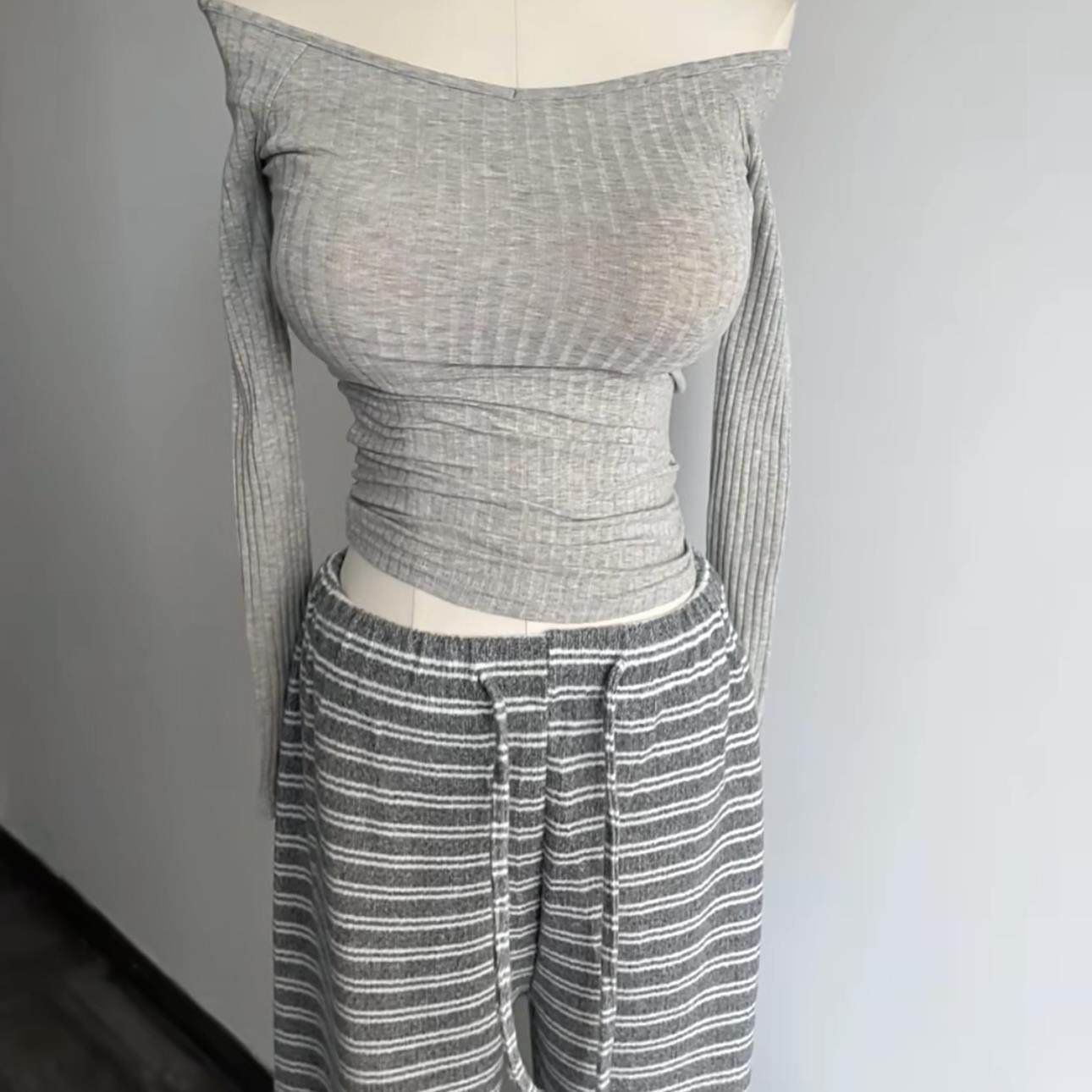 51STUDIO自制【韩女套装】显胸紧身T+娇娇女休闲慵懒抽绳长裤套装,淘宝优惠券,粉丝福利购,淘宝优惠卷