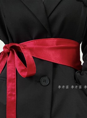 衬衫腰带装饰大衣设计感