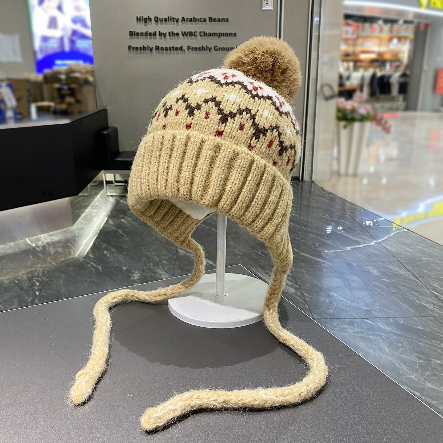 费尔岛风提花球球针织绑带毛线帽女冬季新款加绒保暖护耳帽雷锋帽,淘宝优惠券,粉丝福利购,淘宝优惠卷