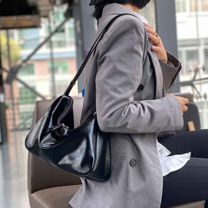 菲色如华2020秋新款女牛皮波士顿包 菲色如华女士包袋