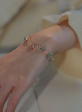 2022年新款松果和田玉手链女ins