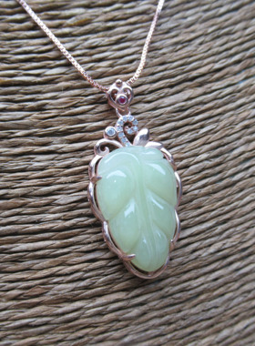 和田玉金枝玉叶吊坠女款玉石项链送妈妈礼物s925银镶嵌玉坠