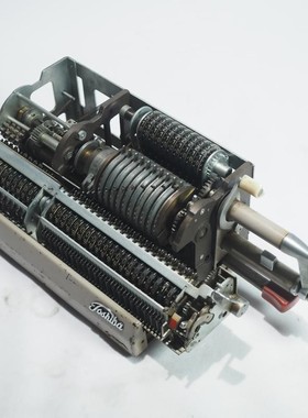 日本古董东芝老式机械手摇计算器西洋算盘齿轮电脑功能ok男生礼品