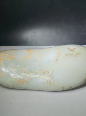 682克和田玉青白籽料原石天然洒金皮原籽完整流线型大摆件观赏石