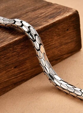 新款光面蛇纹手链S925纯银时尚设计男女同款简约质感几何蛇形手链