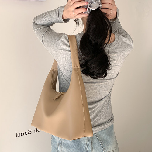 EMORRIN小众高级感简约腋下包女时尚复古手提包通勤百搭单肩包女 - 图2