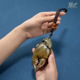 В магазине есть более тысячи повторных клиентов.