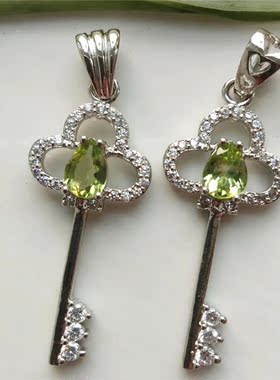 天然橄榄石钥匙925银戒面吊坠