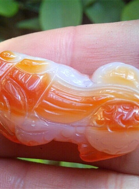 俏色玛瑙貔貅天禄瑞兽幸福吊坠