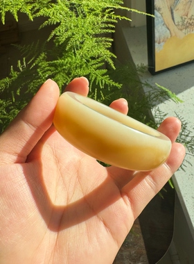 新疆和田玉且末糖白玉手镯油润细腻轮胎随型镯