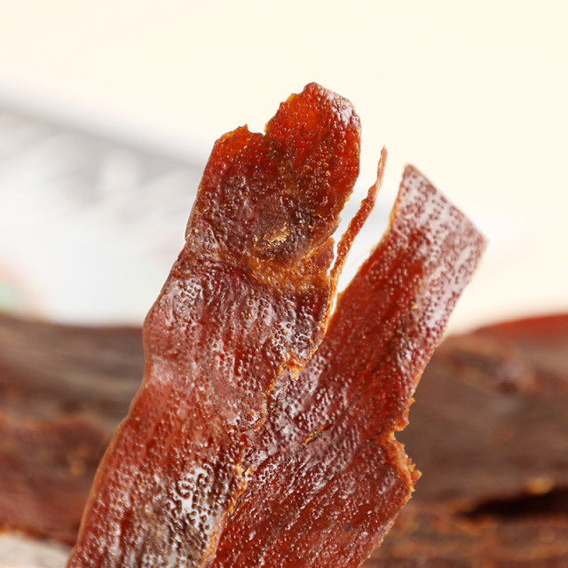Whole piece of raw cut beef breast, snacks, halal food, beef jerky, Yiweidian air-dried beef