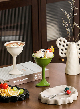 奶油风高级艺术感陶瓷组合摆件