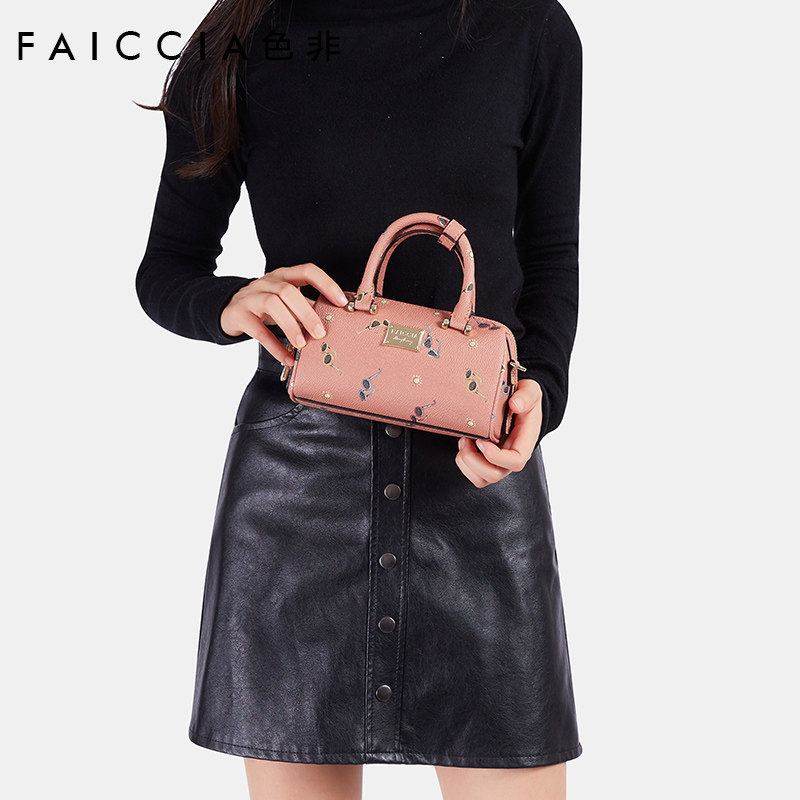 色非2020春季新款手提印花斜挎包 色非女士包袋