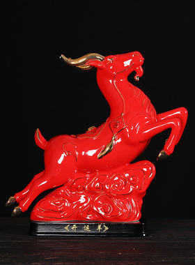 红色陶瓷招财羊客厅摆件日常送礼