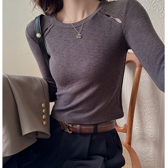 唯夕念潮搭简约肩部镂空纯色长袖T恤