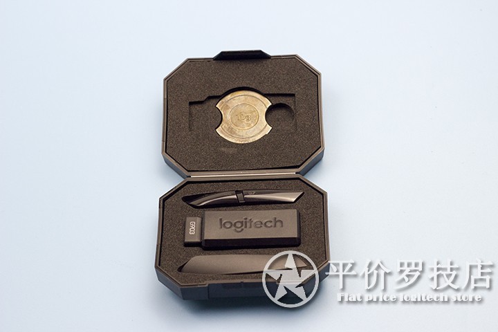 升级版 G900 鼠标 RBG 无线双模游戏鼠标 背光有线 G903 罗技 包装破 升级版 G900 鼠标 RBG 无线双模游戏鼠标 背光有线 G903 罗技 包装破