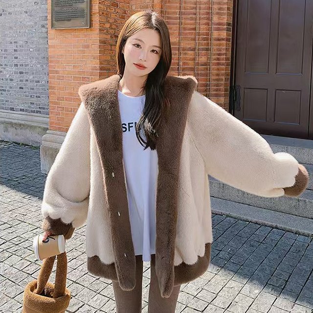 Imitation fur mink coat and fur coat for women