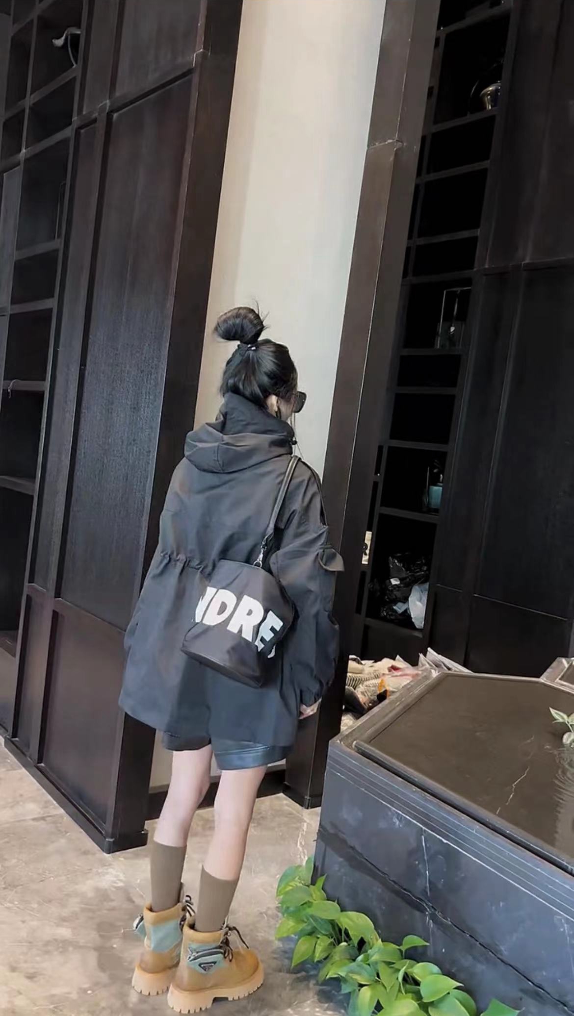 欧货2025春秋季新款韩版时尚休闲连帽工装外套女风衣中长款冲锋衣 - 图2