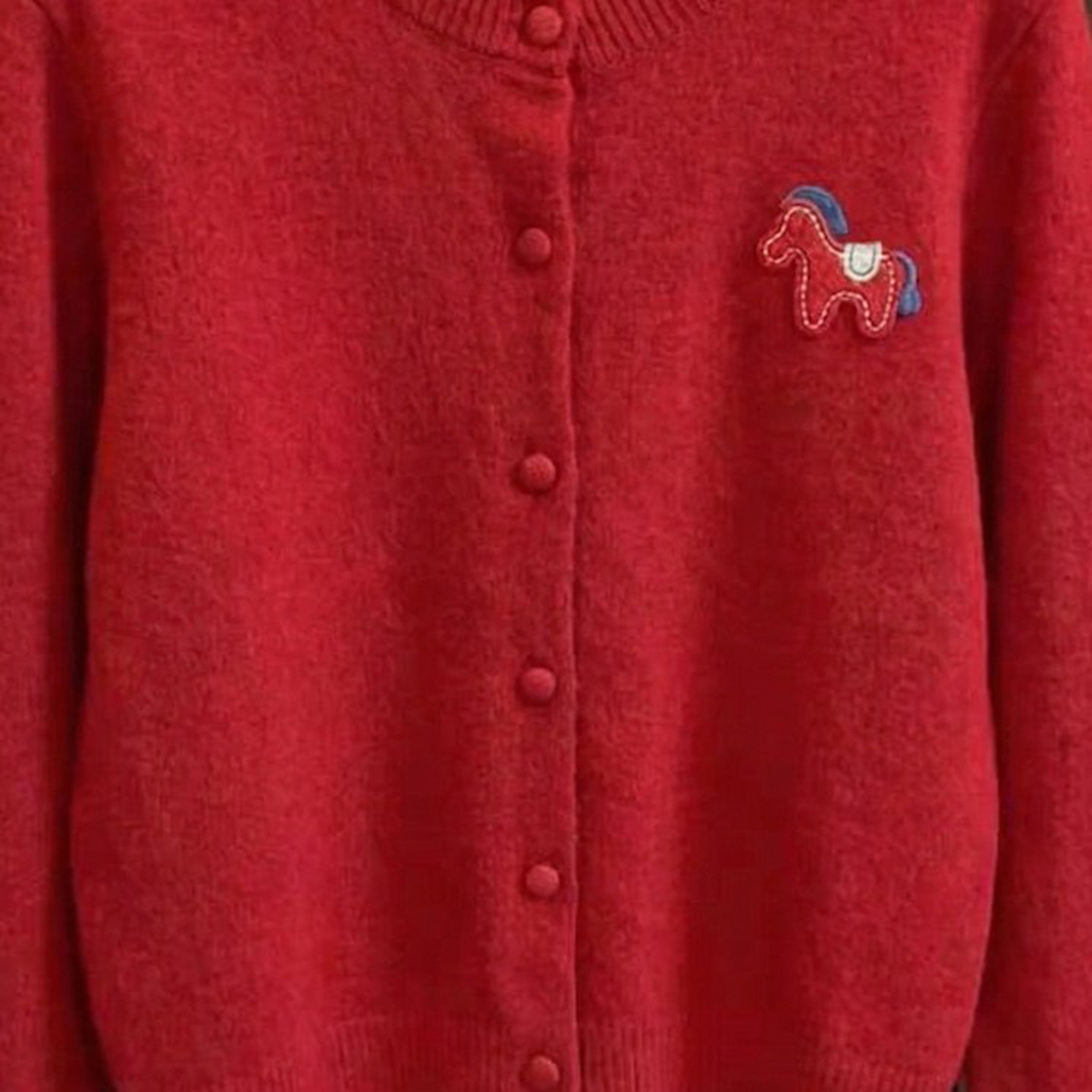 新年衣服红色小马刺绣圆领针织开衫女2026秋冬百搭高级感毛衣小衫,淘宝优惠券,粉丝福利购,淘宝优惠卷