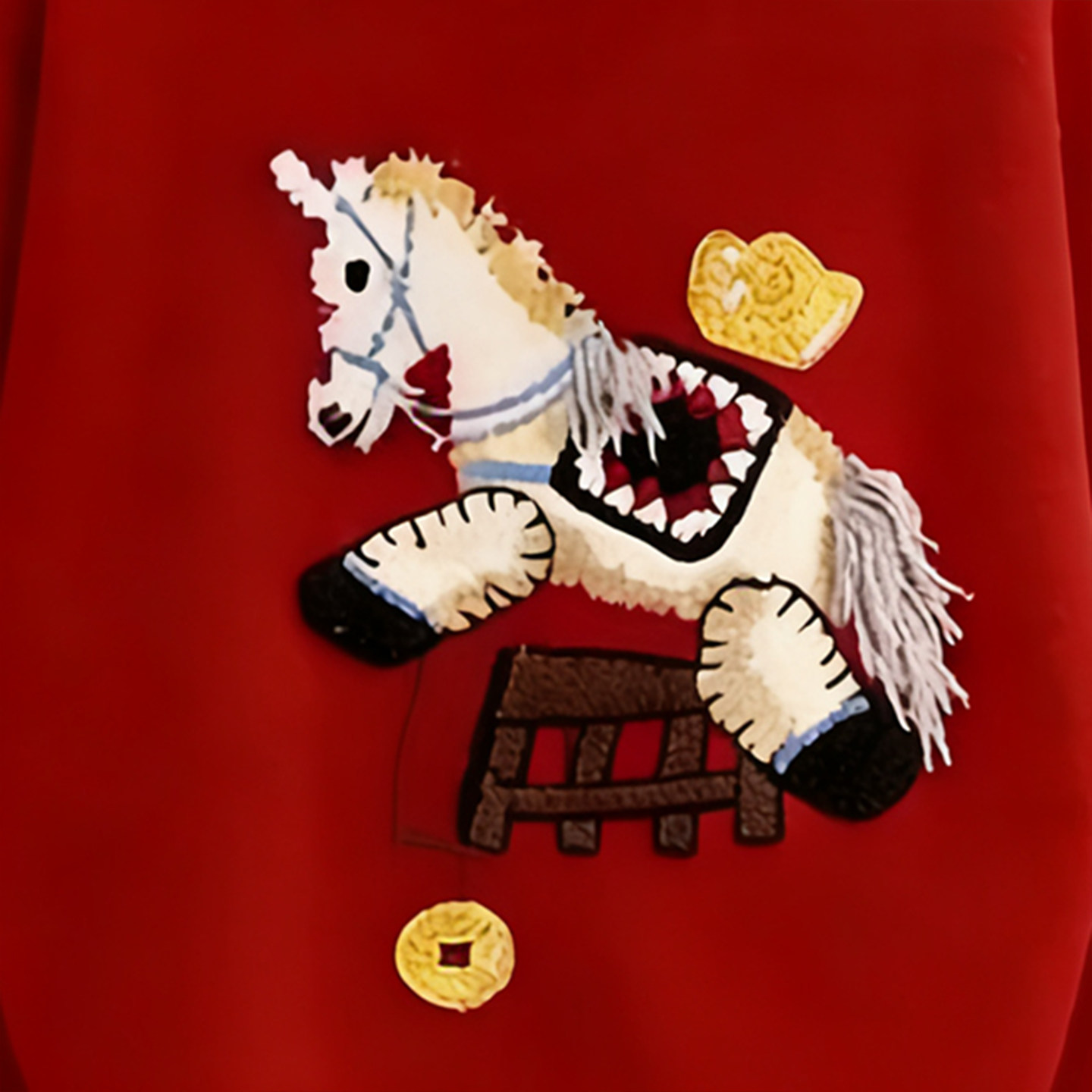 2025秋冬款新年喜庆小马刺绣红色圆领毛衣女小个子显瘦洋气针织衫,淘宝优惠券,粉丝福利购,淘宝优惠卷