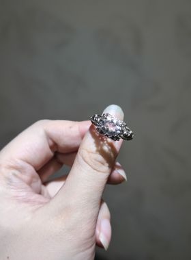 2025新品小众ins风天然白水晶金运石简单蕾丝托调节戒指水晶饰品