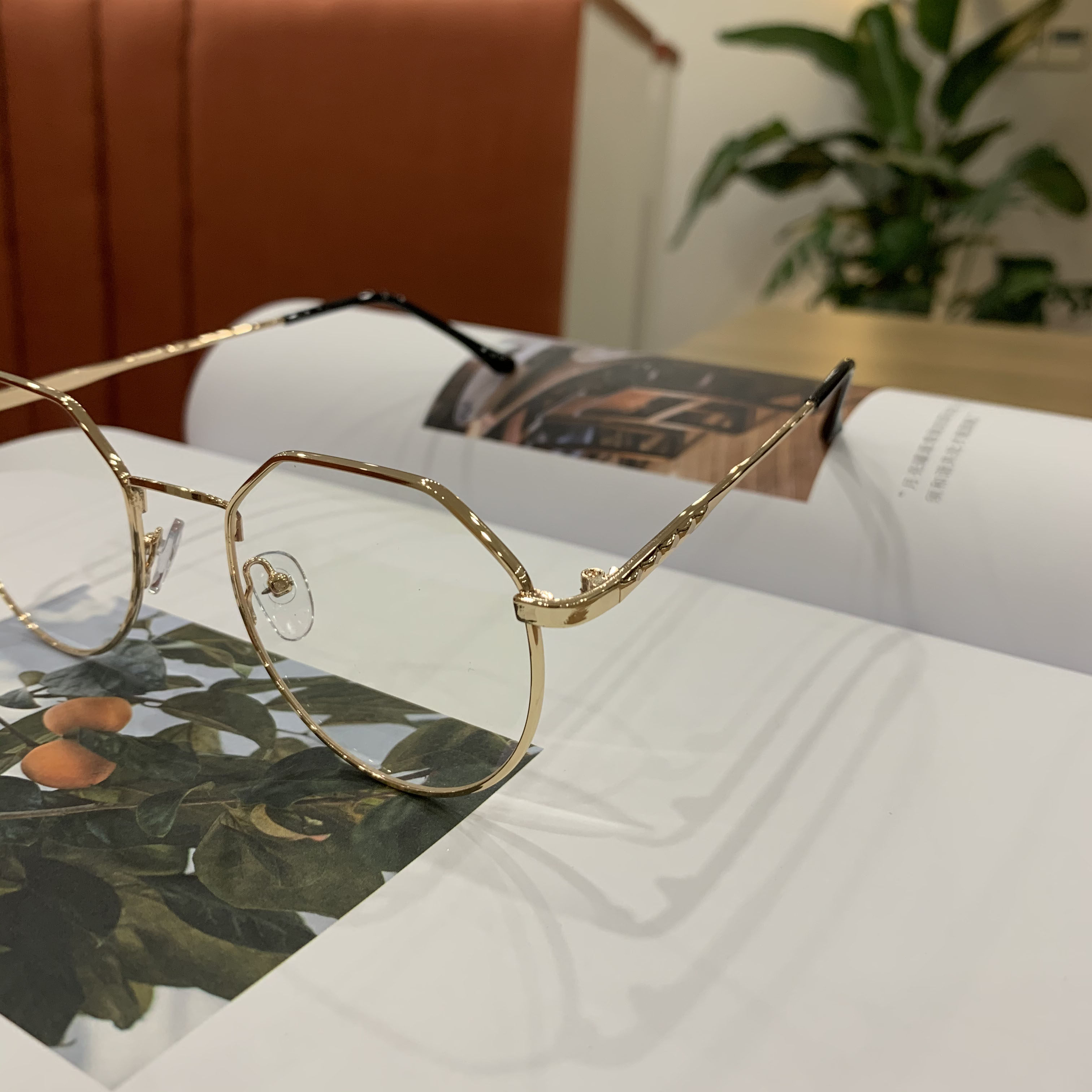 韩国不规则眼镜框女架超轻简约素颜镜框潮防蓝光可配近视眼镜男 目头人眼镜工作室mu Studio 淘优券