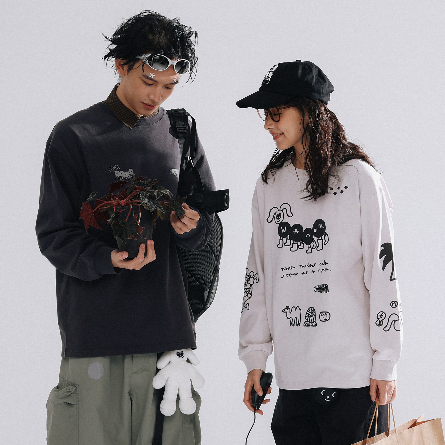 TYAKASHA塔卡沙男女款上衣2025秋冬新款长袖上衣浅灰色长袖T恤 - 图3