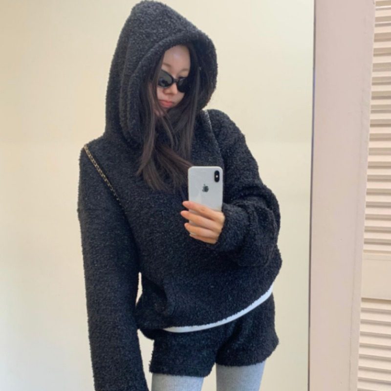 韩国东大门连帽羊羔毛加厚上衣套头卫衣女+百搭毛绒休闲短裤套装,淘宝优惠券,粉丝福利购,淘宝优惠卷