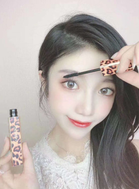 蝶美娜小豹纹持久睫毛膏加长浓密