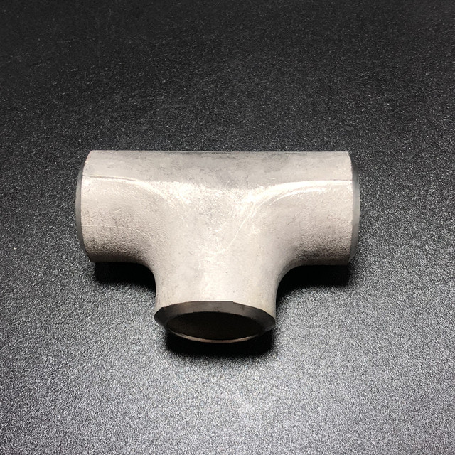 Industrial welding seamless tees