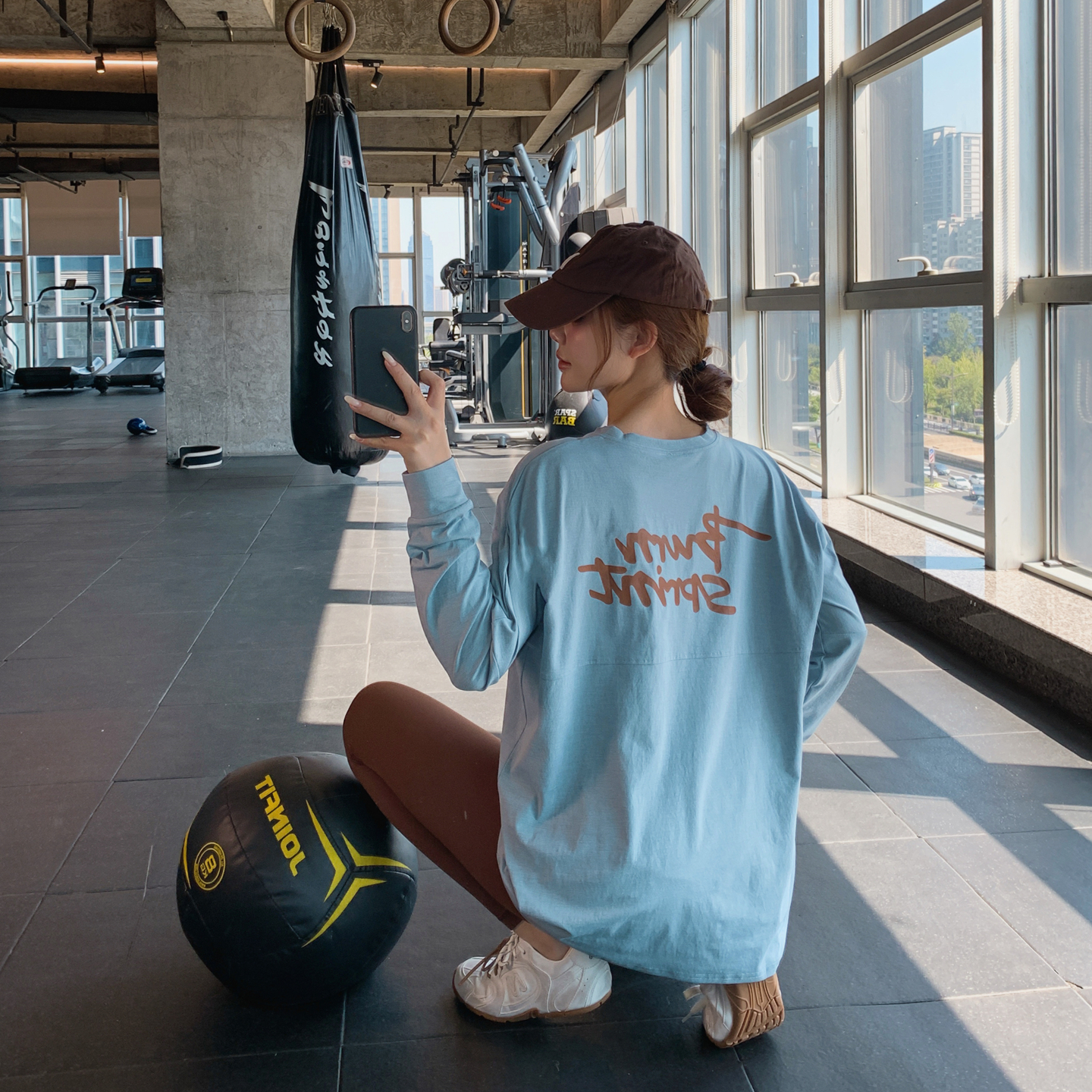 后背字母运动T恤女显瘦宽松大码胖mm瑜伽服速干跑步健身服遮屁股 - 图0