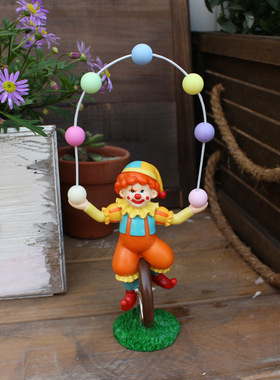 跨境新品杂技抛球小丑树脂摆件