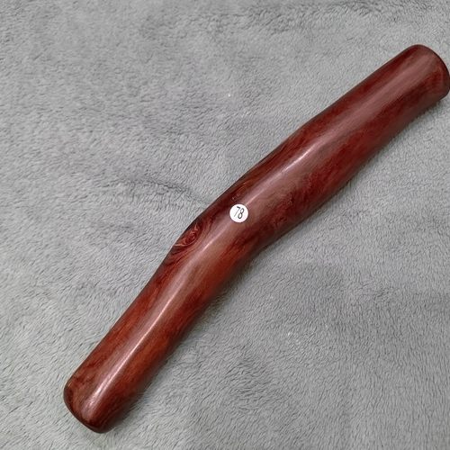 越南紫檀柳榴鬼脸随型棍棒原木把玩防身崖柏棒似海南黄花梨笔筒 - 图2