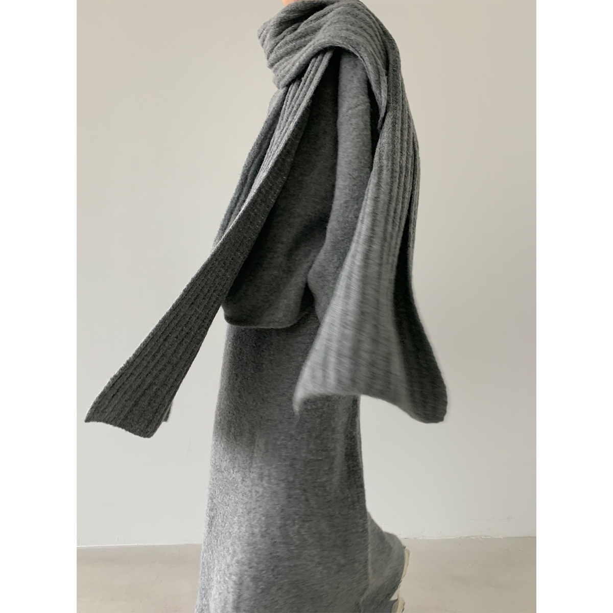 PAPERLLL辛间拉毛套头毛衣三件套女秋冬立体感围巾休闲时尚套装 - 图0