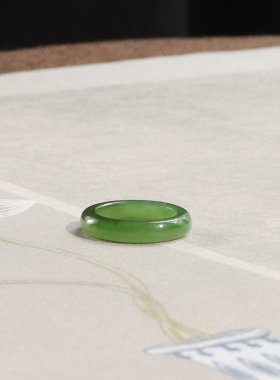 和田玉14号碧玉绿色戒指