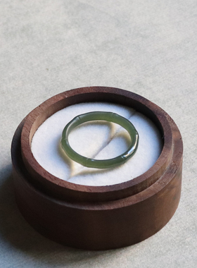 天然绿色玉石戒指极细款