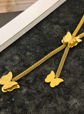 爆款时尚可爱蝴蝶吊坠项链女飞舞的蝴蝶时尚简约气质锁骨配饰挂链