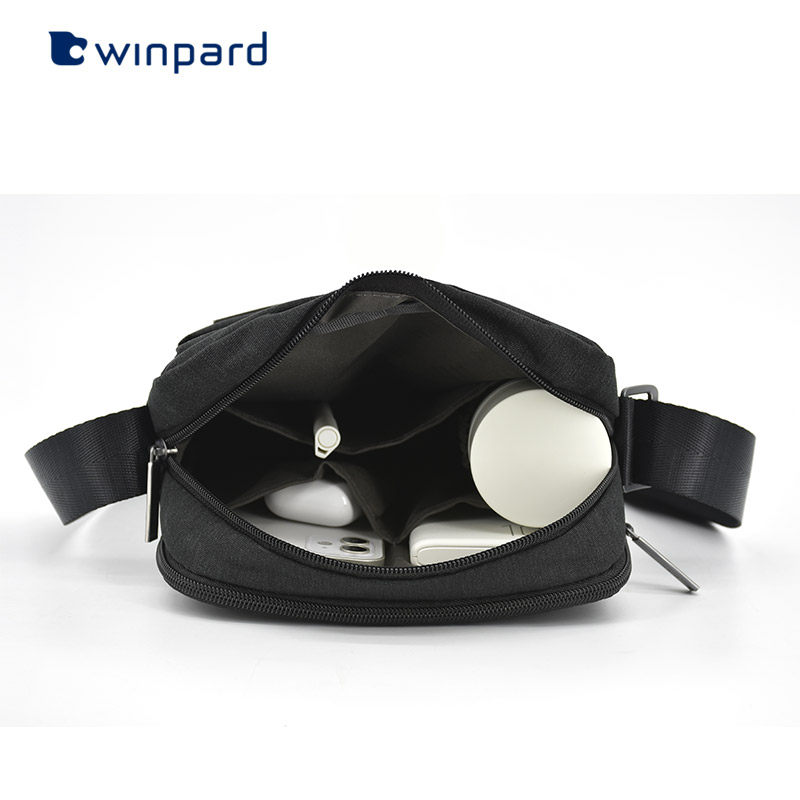 威豹简约单肩包商务休闲可装水杯 威豹男士包袋