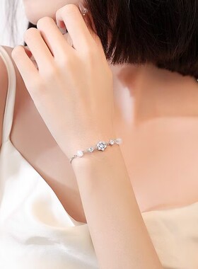 S999足银初雪手链女生轻奢小众雪花设计感精致手饰生日礼物送女友