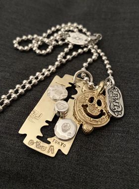 小怪兽笑脸字母925纯银项链吊坠