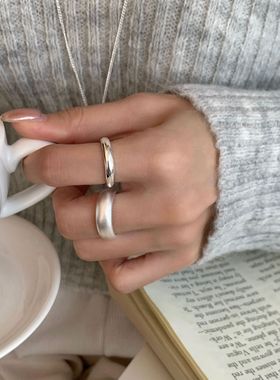 S925纯银光面泥鳅背情侣戒指